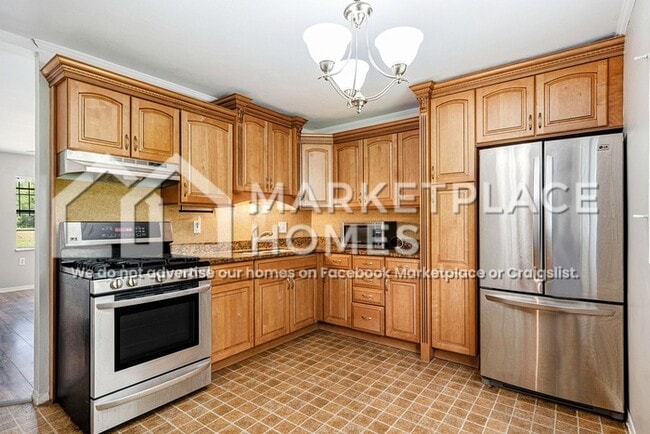 Building Photo - 4210 N Park Dr