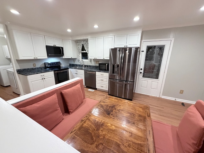 Foto del edificio - 217 Ridgecrest Dr