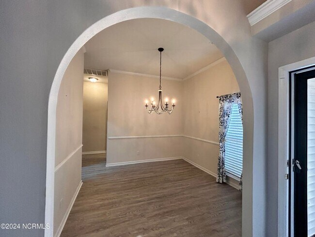 Foto del edificio - 843 Sandpiper Bay Dr SW