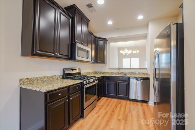 Foto del edificio - 9510 Birkwood Ct