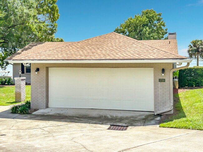 Foto del edificio - 2720 Crystal Beach Rd