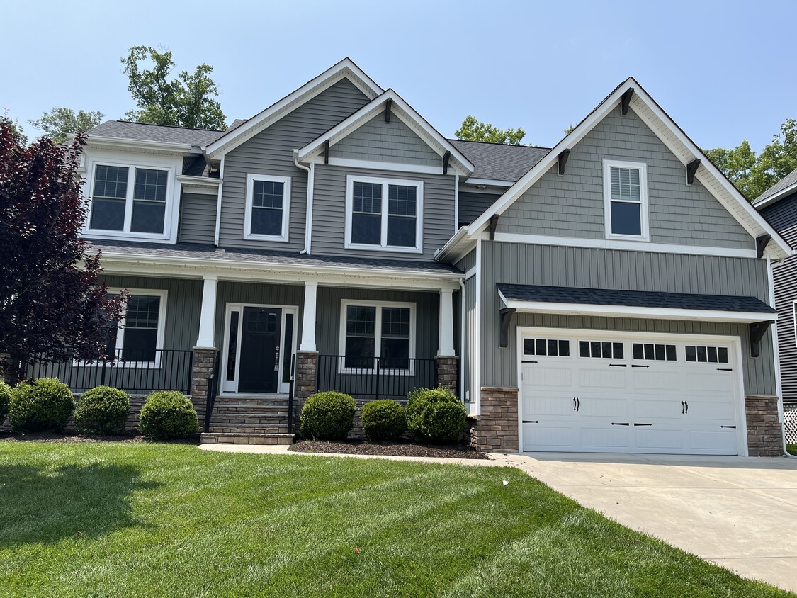 Primary Photo - 3242 Barkham Dr