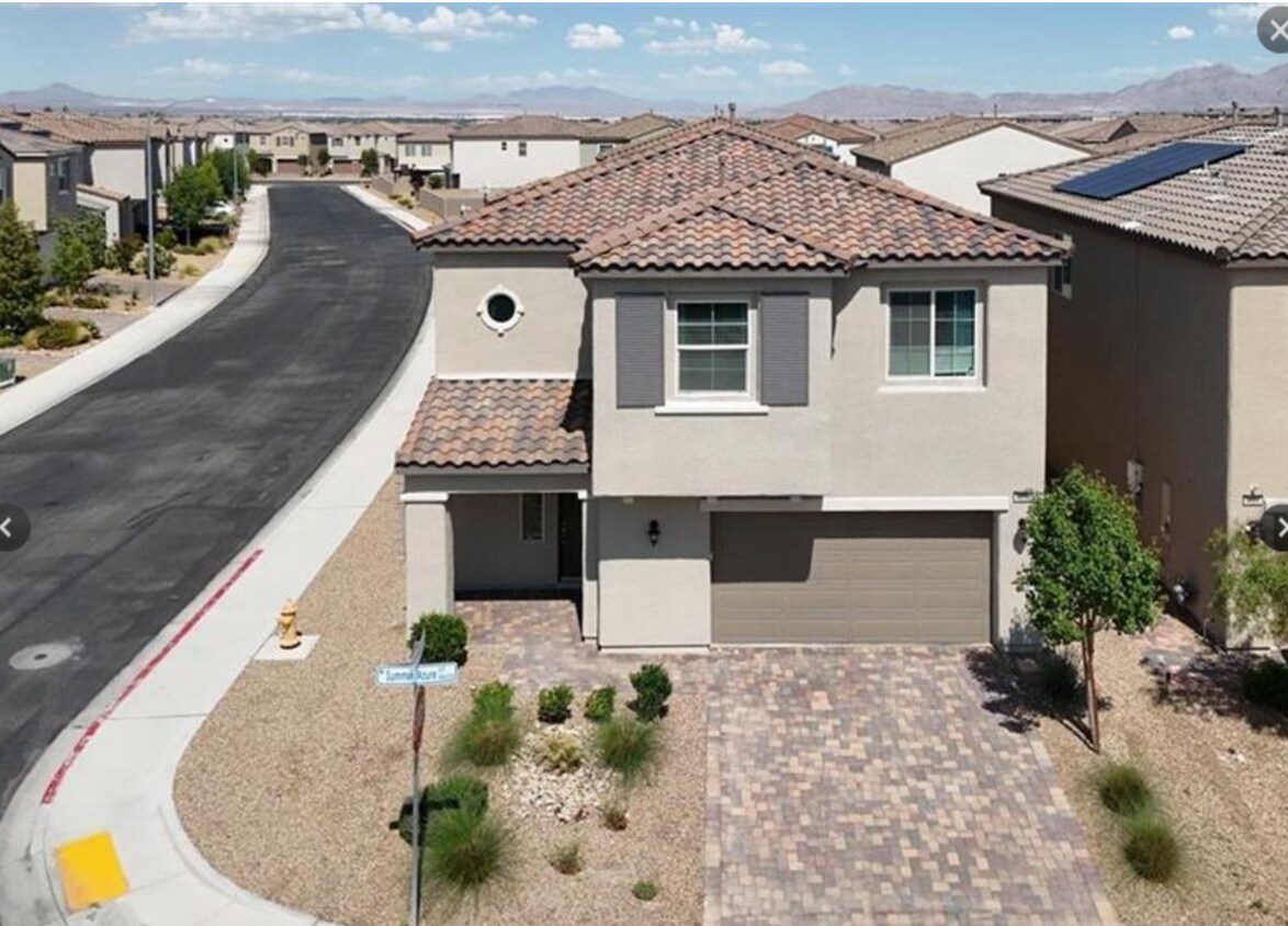 Foto principal - 4630 Summer Azure St