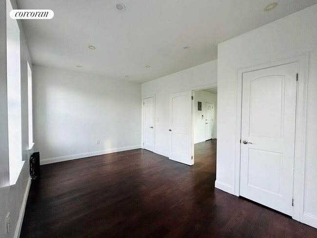 Building Photo - 51 Wolcott St