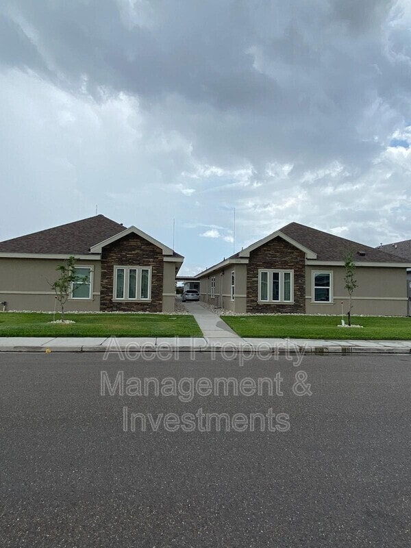 Primary Photo - 3900 Whitewing Ave