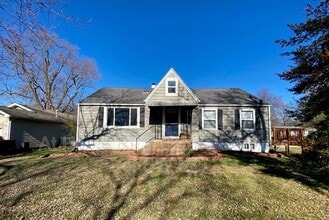 Building Photo - 1471 E Mcgee St