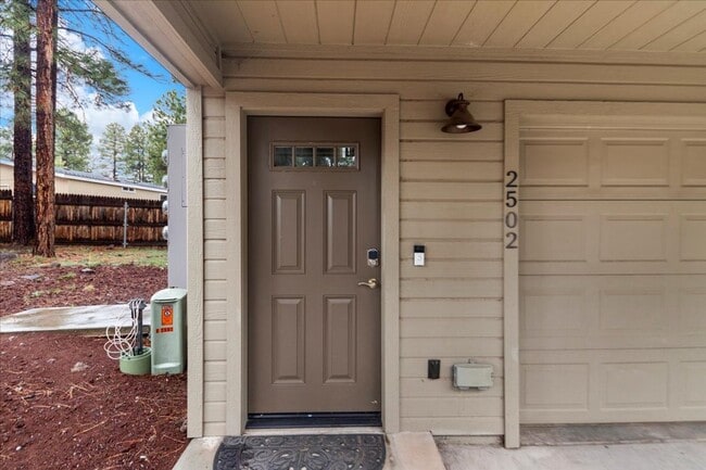 Building Photo - Railroad Springs Townhome for Rent!