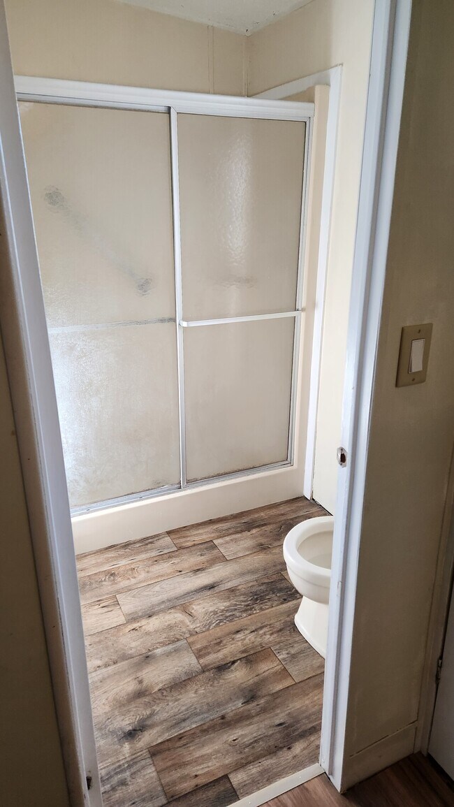 4064 NW 40th St, Lake Panasoffkee, FL 33538 House Rental in Lake