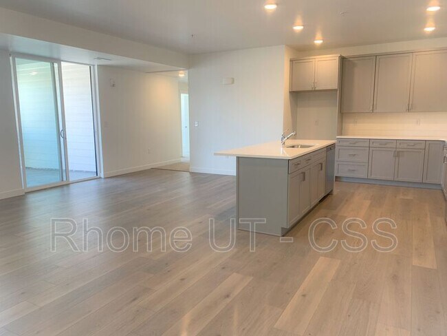 Building Photo - 8358 Sky Mirror Ln