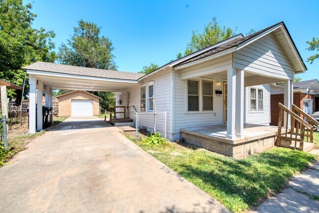 Photo - 4037 NW 14th St House