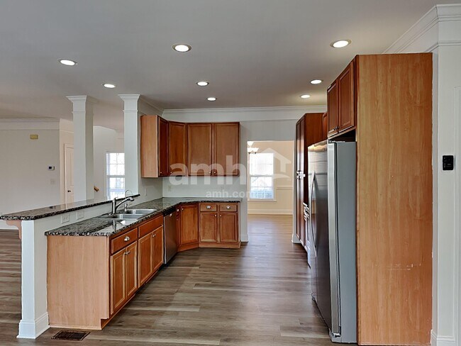 Building Photo - 9126 Dalmeny House Ln