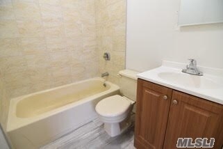 Foto del edificio - 86-32 120th St