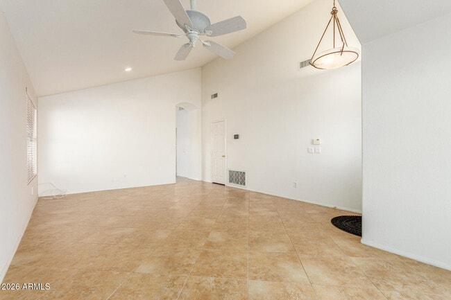 Foto del edificio - 1629 S Ash Dr