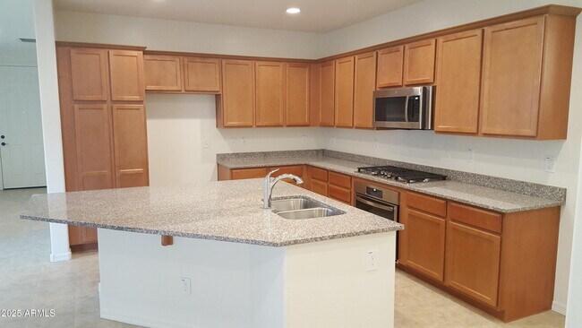 Foto del edificio - 2258 S Wallrade Ln