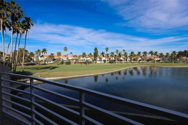 Foto del edificio - 6050 Bahia Del Mar Cir