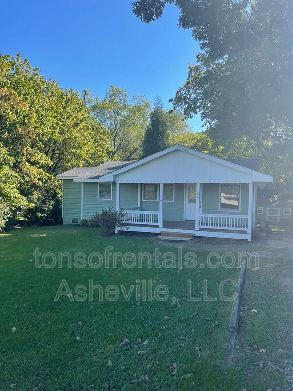 Primary Photo - 406 Jack St