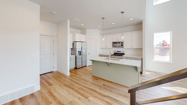 Foto del edificio - NEW *No Security Deposit Required Upfront!    2024 Townhome With Move In Special!
