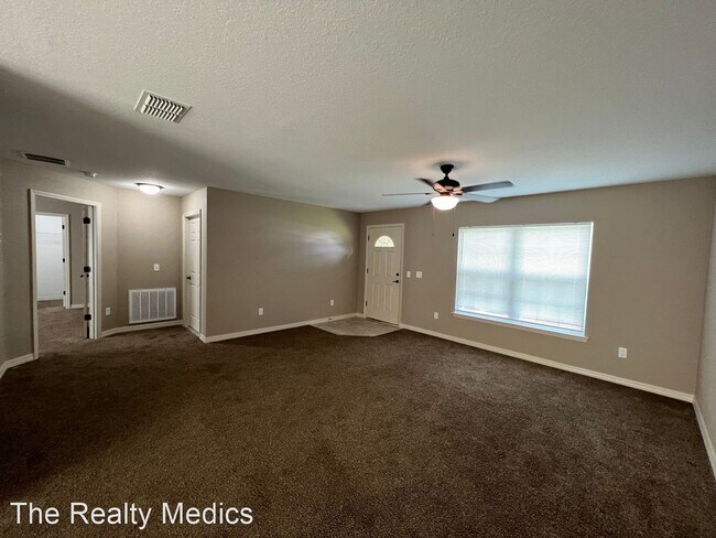 Building Photo - 3 br, 2 bath House - 14977 SW 38th Cir