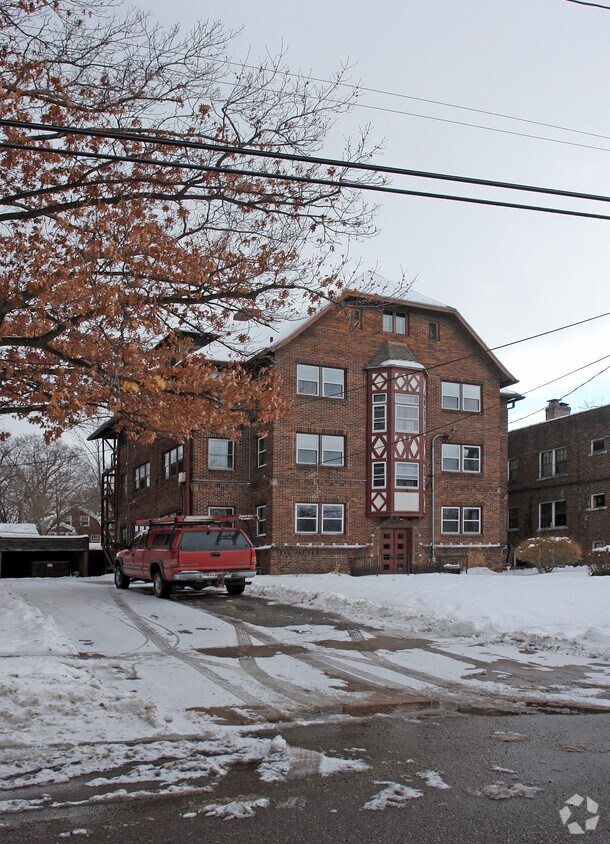 115 N Portage Path, Akron, OH 44303 Apartments in Akron, OH