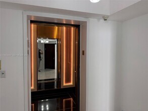 Building Photo - 2600 Island Blvd