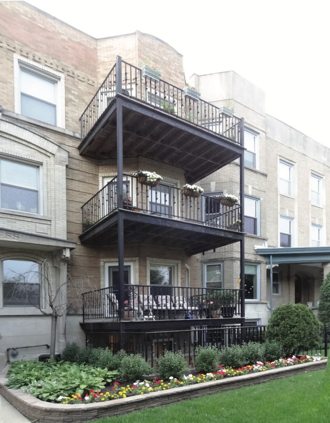 Foto del edificio - 4635 N Malden St