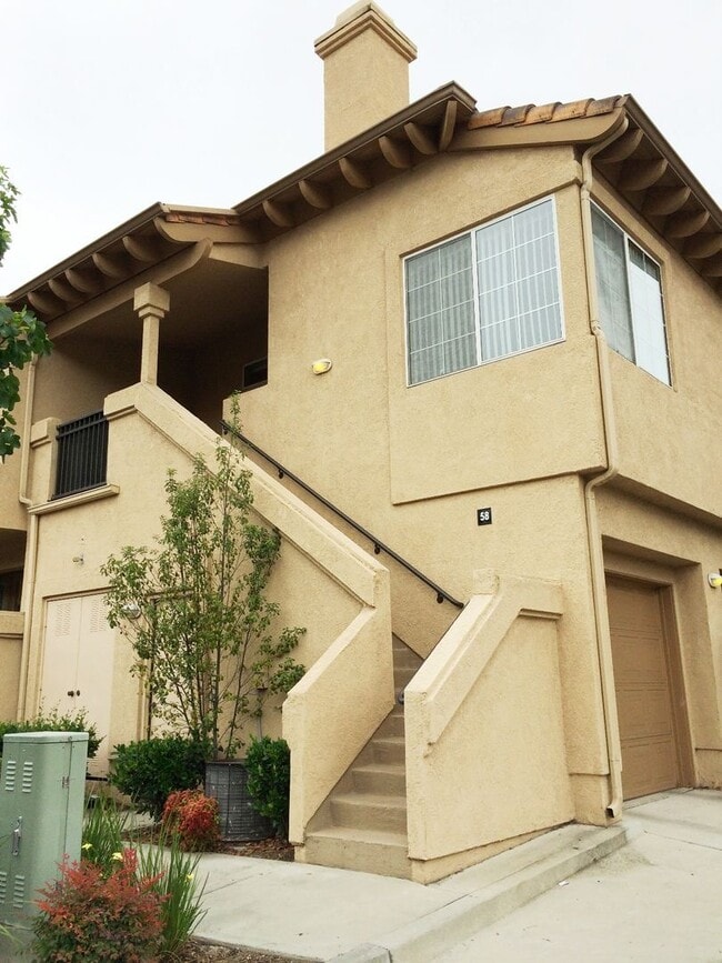 Building Photo - 58 Waxwing Ln
