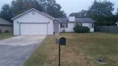 Building Photo - 206 Meriwood Dr