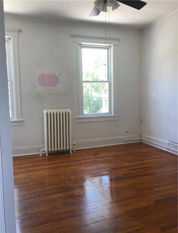 Foto del edificio - 208 Tompkins Ave