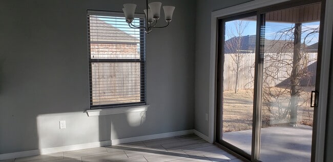 Building Photo - 130 Sullivans way