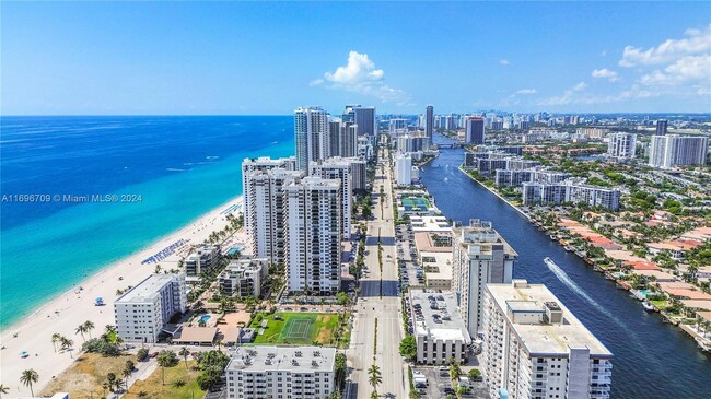 Foto del edificio - 1400 S Ocean Dr