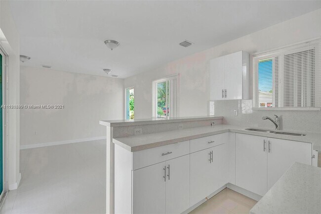 Foto del edificio - 1600 NW 152nd Ter