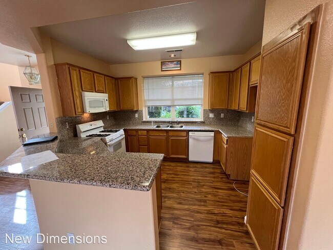 Foto del edificio - 4 br, 2.5 bath House - 1225 Tule Drive