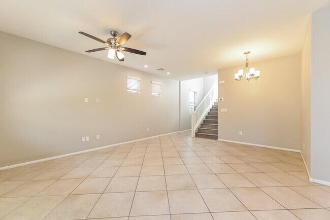 Foto del edificio - 6377 Kellyville Dr