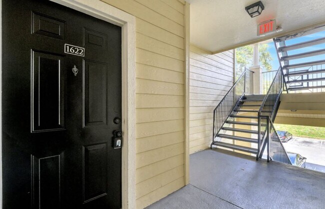 Foto del edificio - 2528 Robert Trent Jones Dr