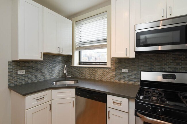 Foto del edificio - 2326 N Rockwell St