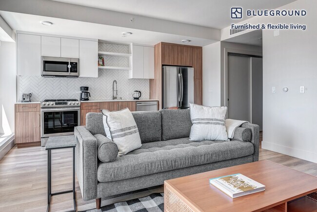 Building Photo - 447 17th St