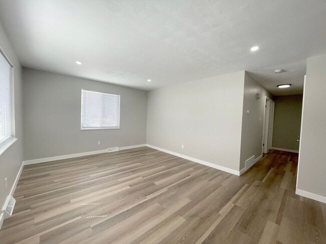 Building Photo - 7436 Quitman St