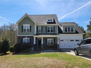 Building Photo - 104 Valley Pines Cir