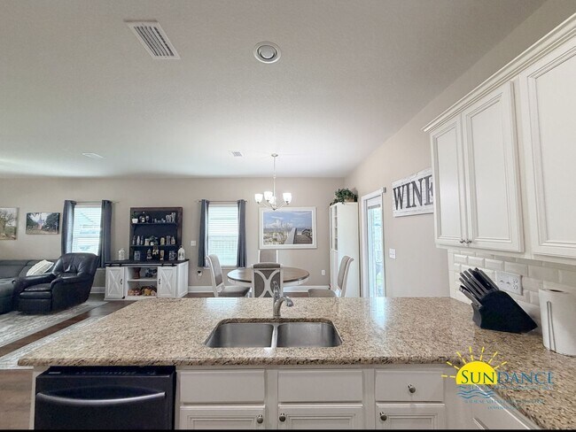 Foto del edificio - Spacious 4BR Home in Treasure Isle Estates in Navarre!