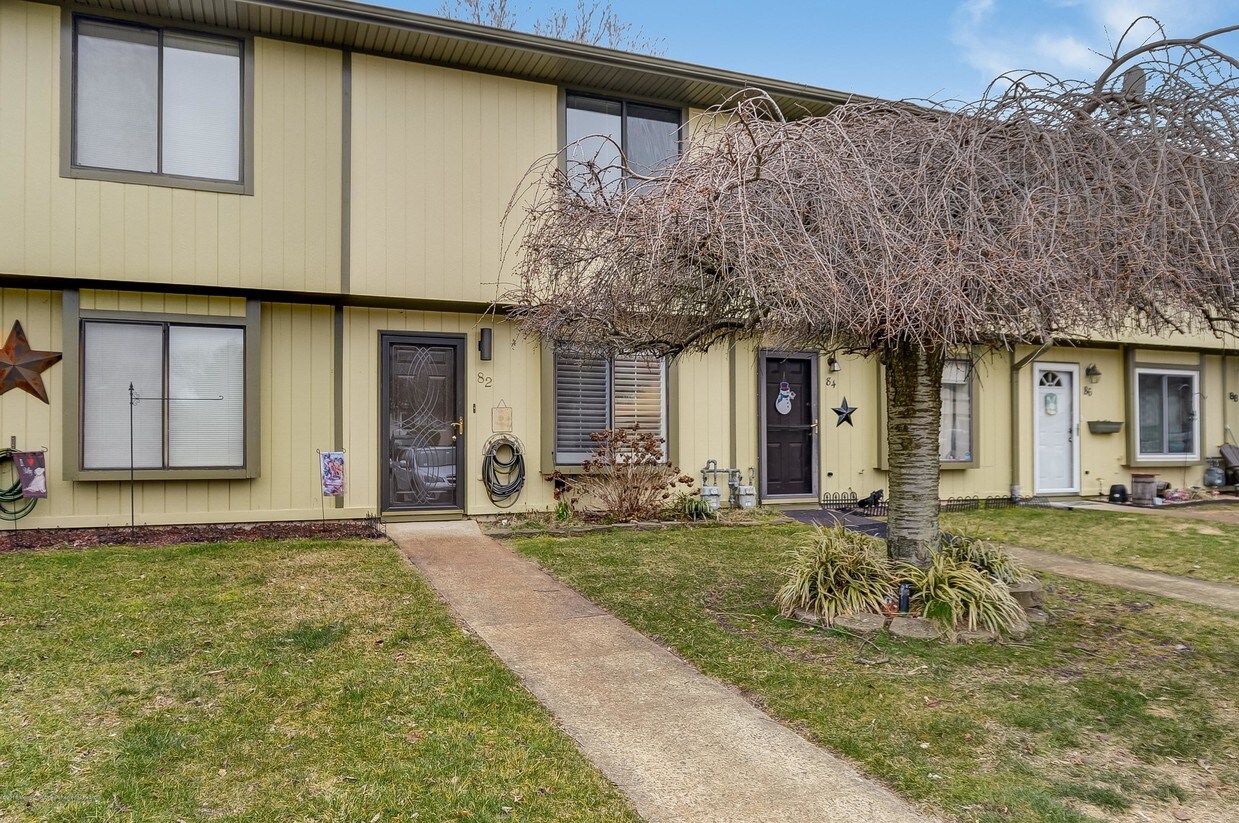 82 Creek Rd, Brick Township, NJ 08724 Condo for Rent in Brick