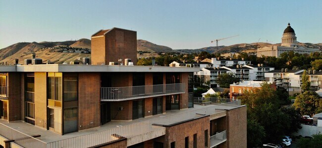 Foto del edificio - Gorgeous Penthouse in the heart of SLC!!!