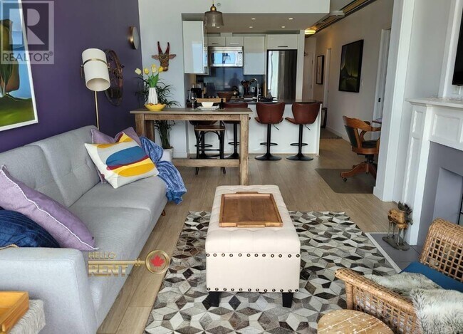 Photo du bâtiment - 933-1933 E Hastings St