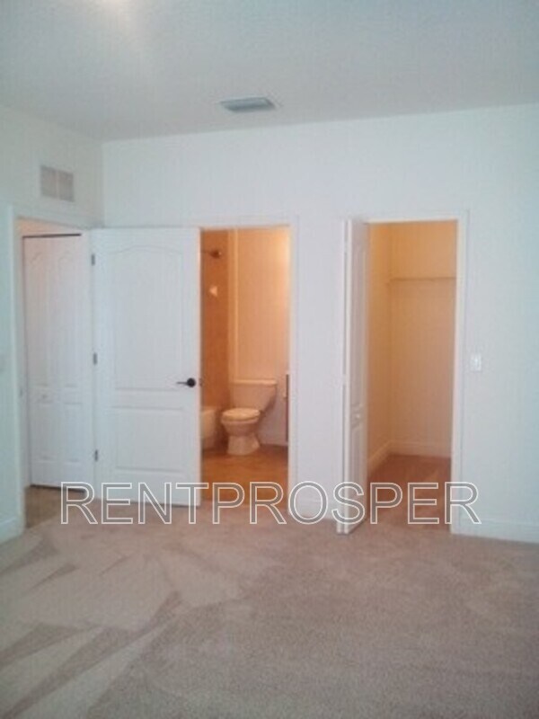 Building Photo - 3721 S Lake Orlando Pkwy