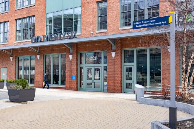 Fotografía del edificio - The Strada 234