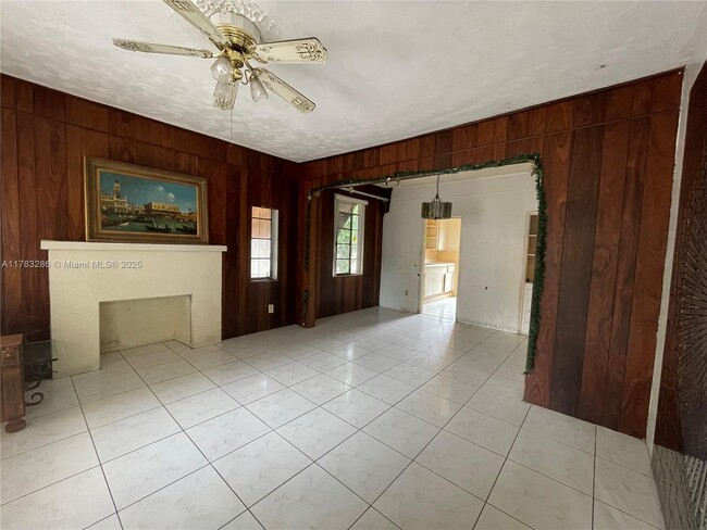 Building Photo - 937 NW 46th St