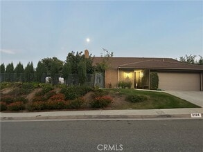 Building Photo - 2124 Wildwood Ct