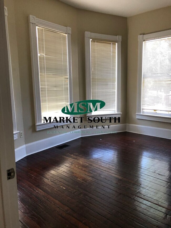 Foto del edificio - ~APPLICATION PENDING~Downtown/SCAD RENTAL