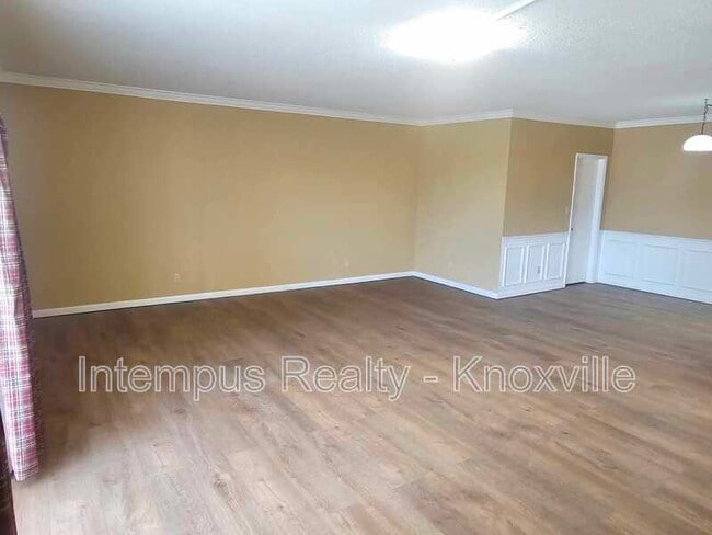 Building Photo - 5709 Lyons View Pike