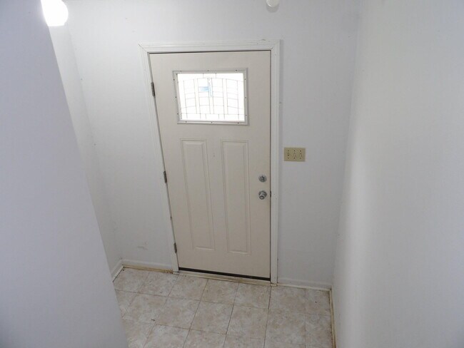 Foto del edificio - 204 Landings Dr