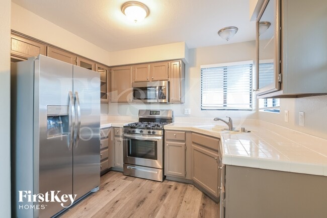 Foto del edificio - 2017 Waverly Cir